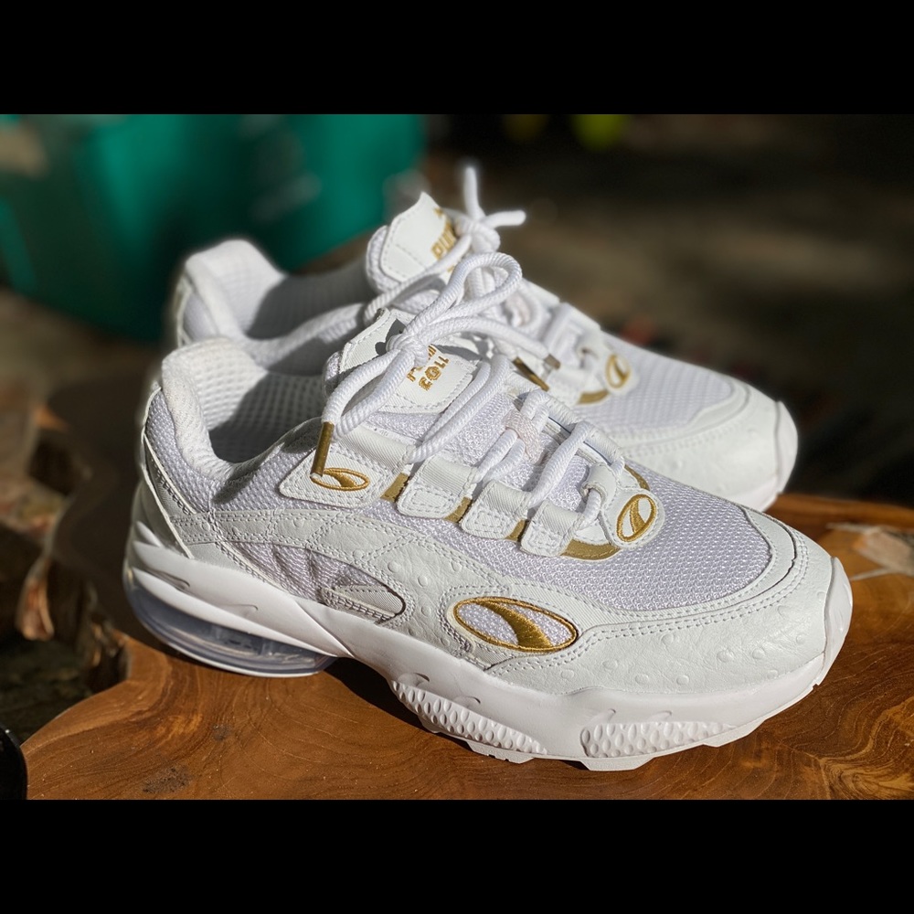 Reflective white Venom Puma 8 sneaker with gold